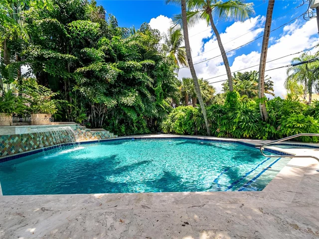 709 Idlewyld Dr, Fort Lauderdale FL 33301