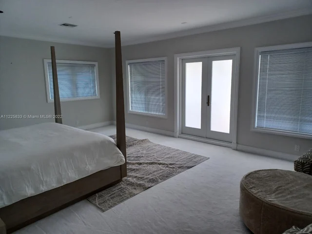 709 Idlewyld Dr, Fort Lauderdale FL 33301