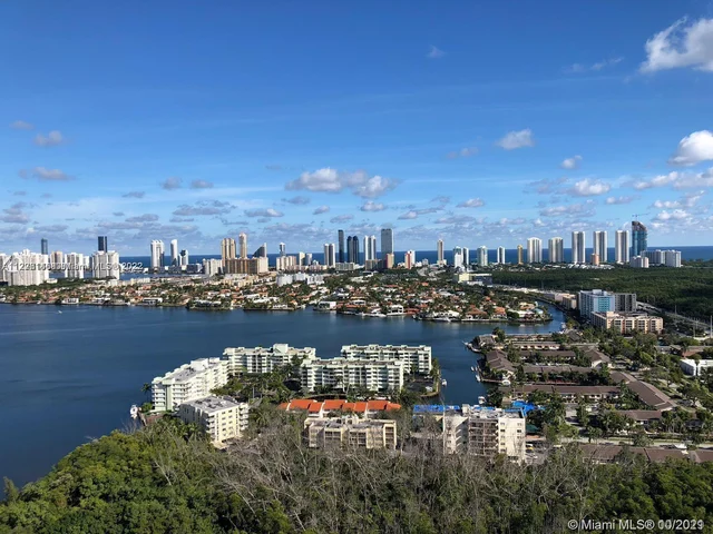 16385 Biscayne Blvd # 3019, North Miami Beach FL 33160