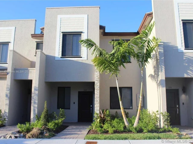 527 NE 208th Ter # 701, Miami FL 33179