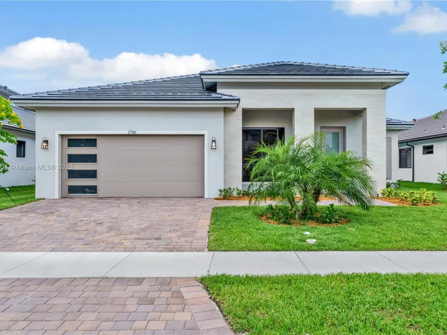 17741 SW 41st St, Miramar FL 33029