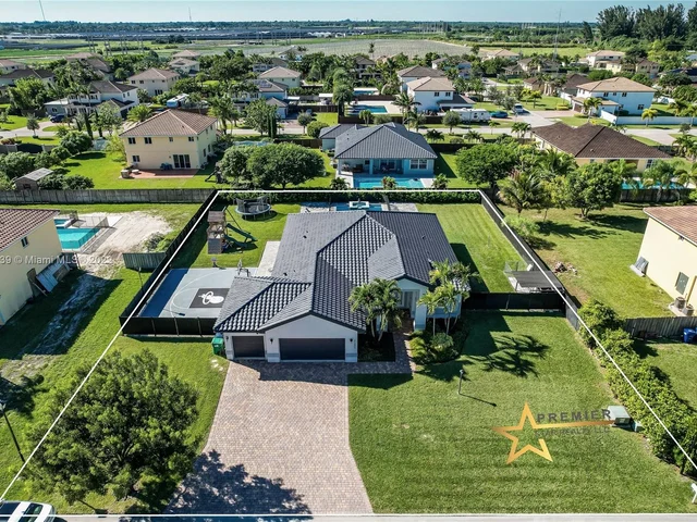 21042 SW 132nd Ct, Miami FL 33177