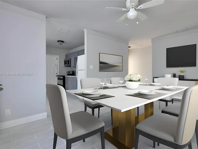 562 W 4th St, Riviera Beach FL 33404