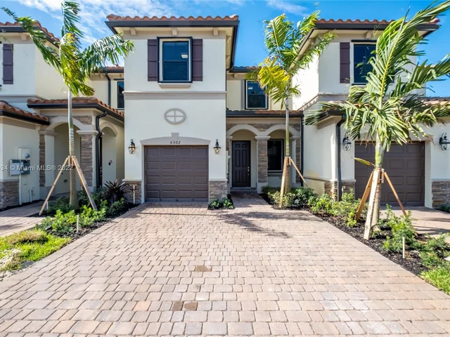 6502 S Anise Ct, Davie FL 33314