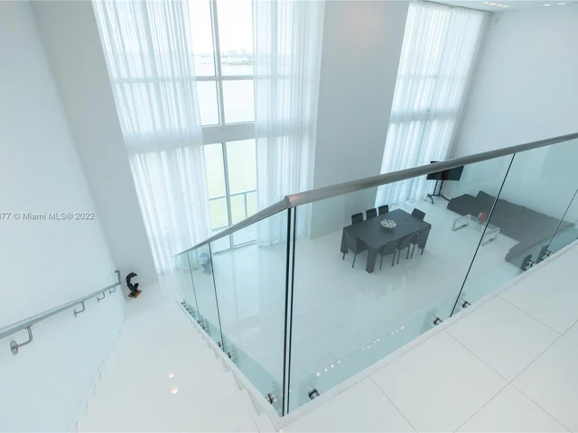 665 NE 25th St, Miami FL 33137