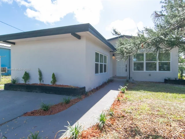 108 SE 11th Ave, Pompano Beach FL 33060