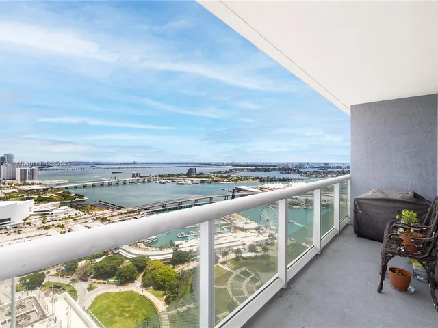 50 Biscayne Blvd # 4701, Miami FL 33132