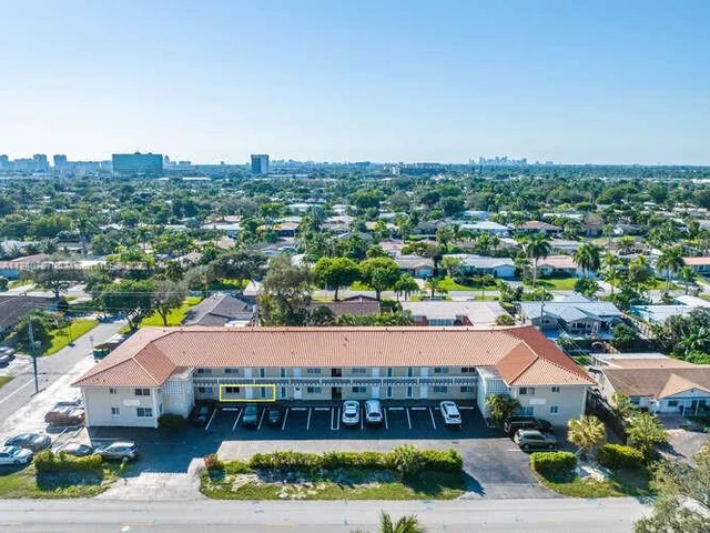 2020 NE 56th St # 107, Fort Lauderdale FL 33308