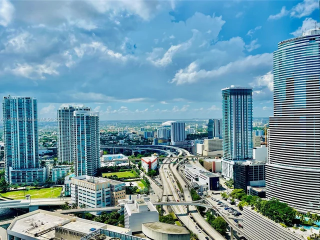 200 Biscayne Boulevard Way # 3911, Miami FL 33131