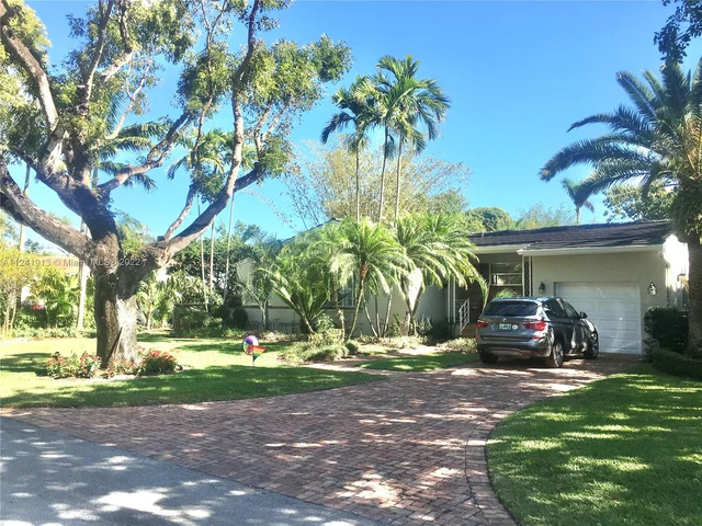 1114 Aduana Ave, Coral Gables FL 33146