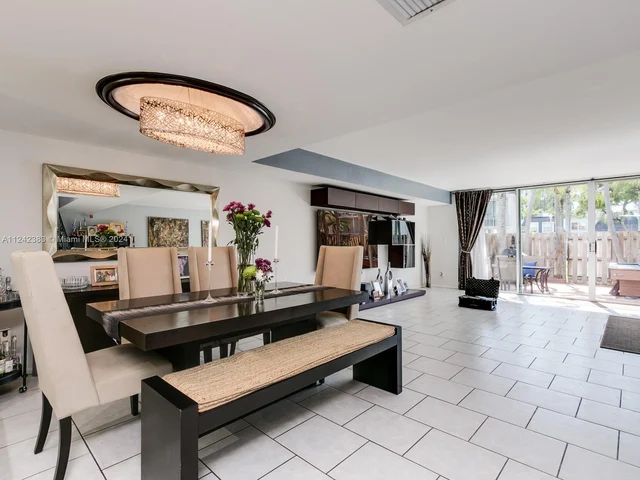 920 NE 26th Ave # 920, Hallandale Beach FL 33009