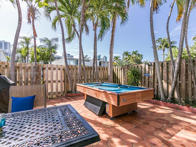 920 NE 26th Ave # 920, Hallandale Beach FL 33009