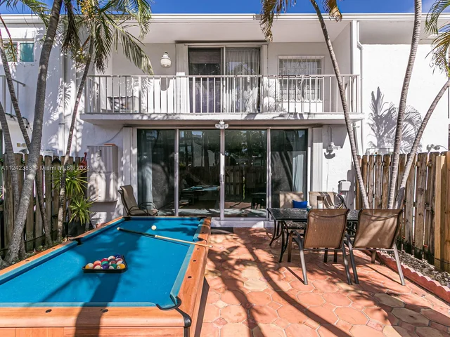 920 NE 26th Ave # 920, Hallandale Beach FL 33009