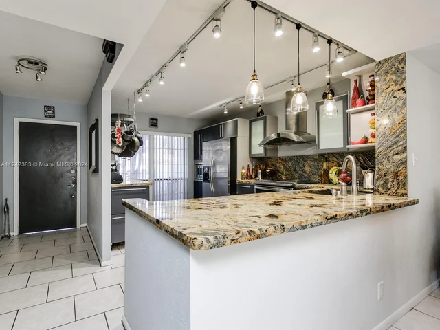 920 NE 26th Ave # 920, Hallandale Beach FL 33009