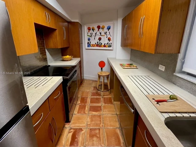 1881 Washington Ave # 16E, Miami Beach FL 33139