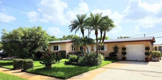 18520 NW 81st Ct, Hialeah FL 33015