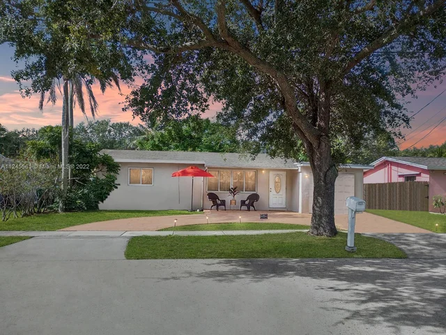 9452 SW 51st Pl, Cooper City FL 33328