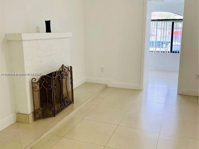 1418 NW 35th St, Miami FL 33142