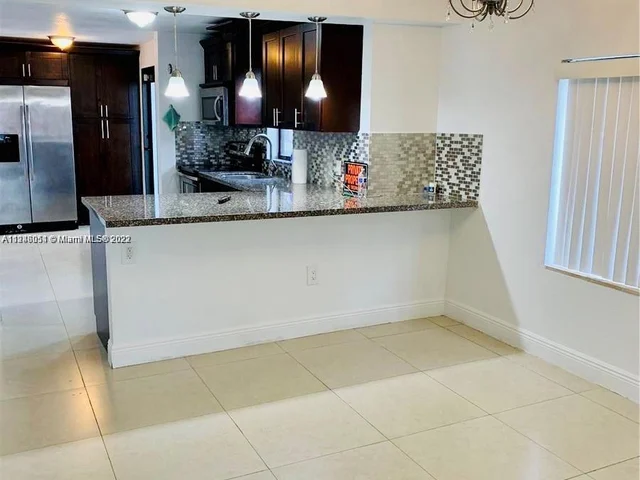 1418 NW 35th St, Miami FL 33142