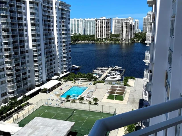 18021 Biscayne Blvd # 1402, Aventura FL 33160