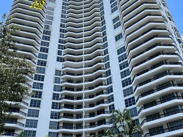 3530 Mystic Pointe Dr # 414, Aventura FL 33180