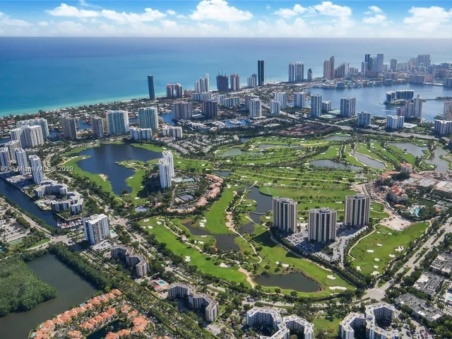 20335 W Country Club Dr # 2108, Aventura FL 33180