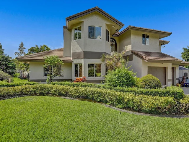 440 Vicksburg Ter, Plantation FL 33325