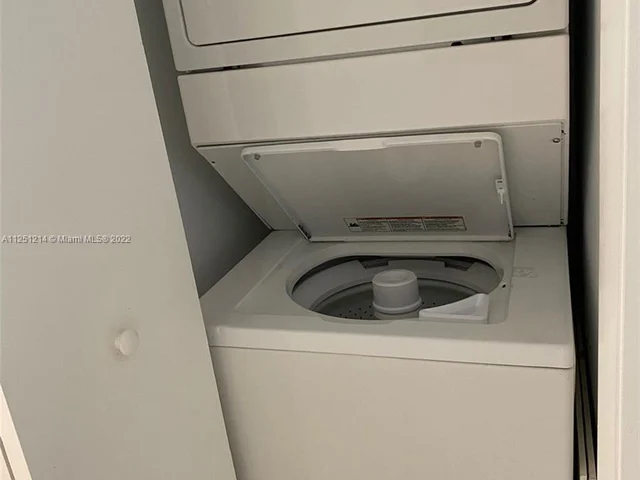 495 Brickell Ave # 409, Miami FL 33131