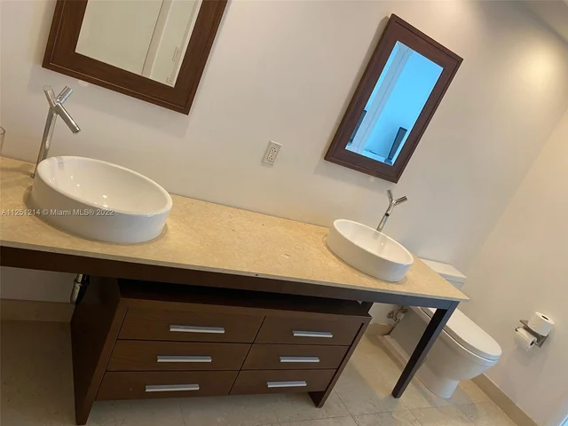 495 Brickell Ave # 409, Miami FL 33131