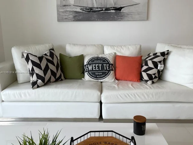 495 Brickell Ave # 409, Miami FL 33131