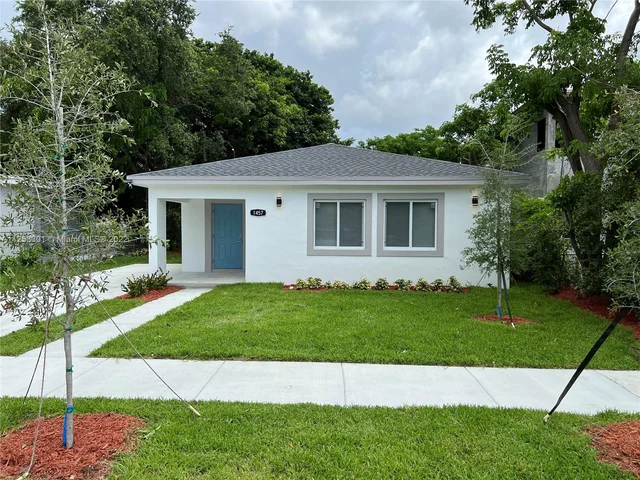 1457 NW 42nd St, Miami FL 33142