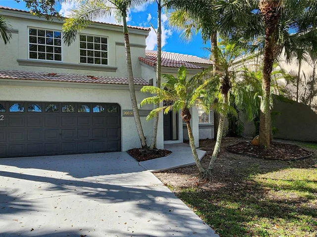 5587 NW 106th Dr, Coral Springs FL 33076