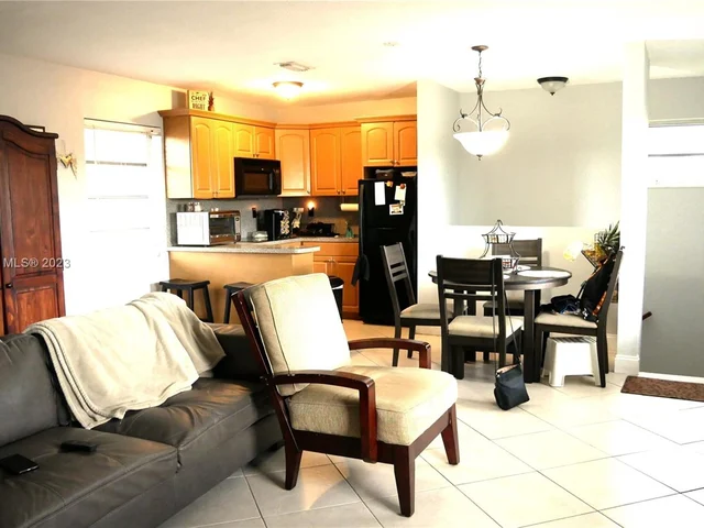 421 SW 61st Ave, Miami FL 33144