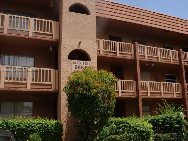 9861 Sunrise Lakes Blvd # 303, Sunrise FL 33322