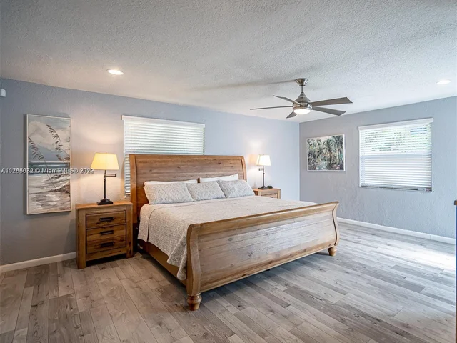 1631 N Andrews Sq, Fort Lauderdale FL 33311