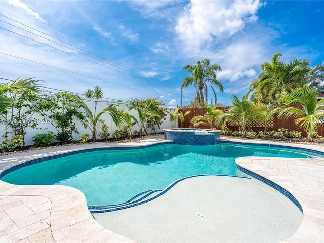 1631 N Andrews Sq, Fort Lauderdale FL 33311