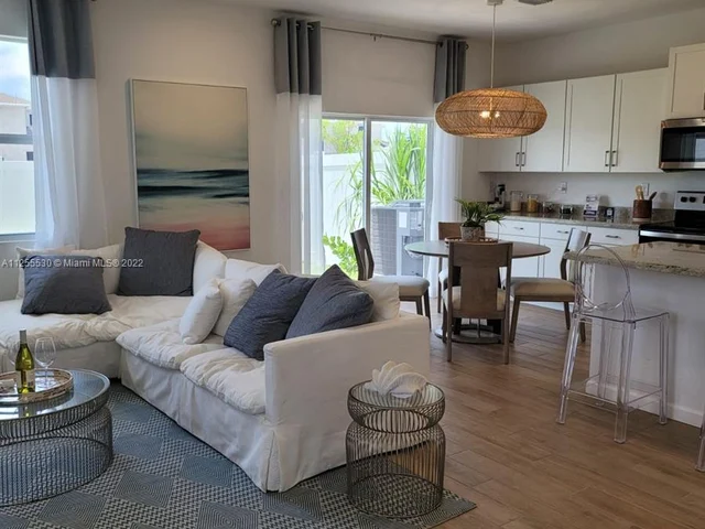 807 SE 19th St # 0, Homestead FL 33034