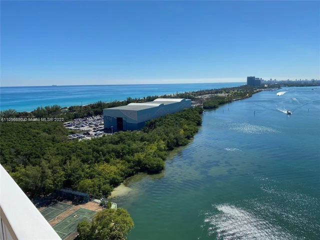 300 Bayview Dr # 10, Sunny Isles Beach FL 33160