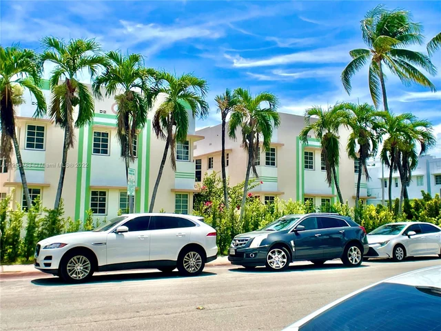 540 15th St # 203, Miami Beach FL 33139