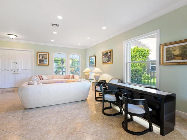 8530 Skybar Lake Cv, Boynton Beach FL 33473