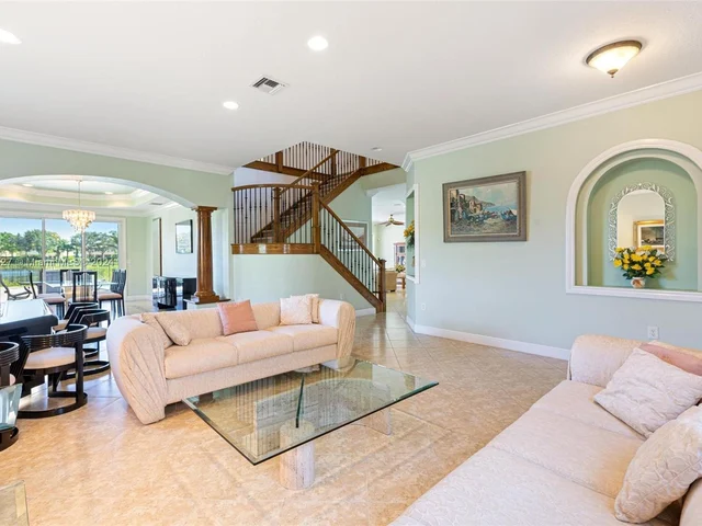 8530 Skybar Lake Cv, Boynton Beach FL 33473