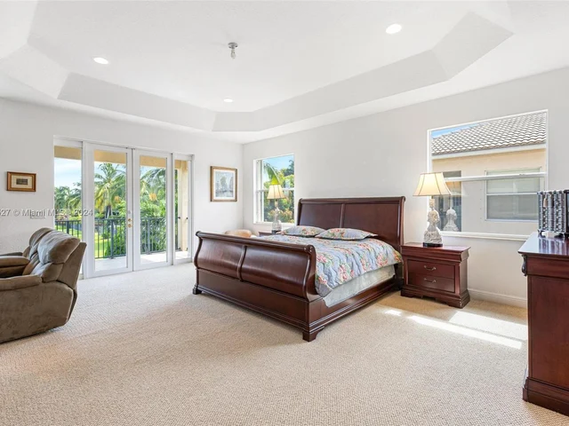 8530 Skybar Lake Cv, Boynton Beach FL 33473