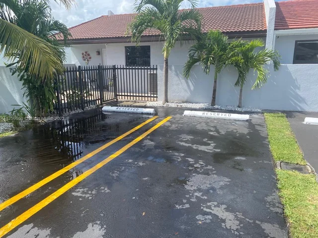15241 SW 81st Ter, Miami FL 33193