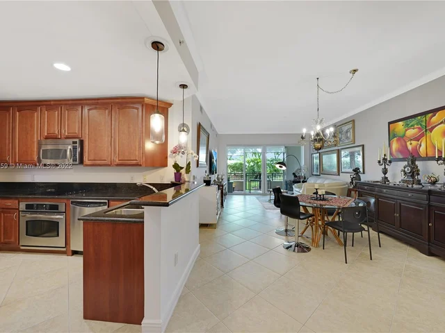 16101 Emerald Estates Dr # 144, Weston FL 33331