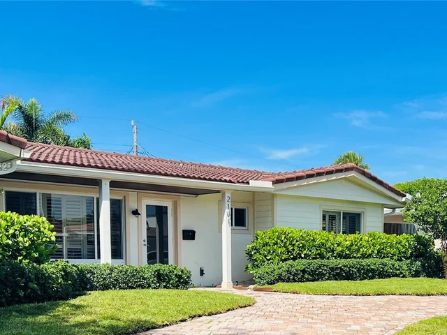 2101 NE 63rd St, Fort Lauderdale FL 33308