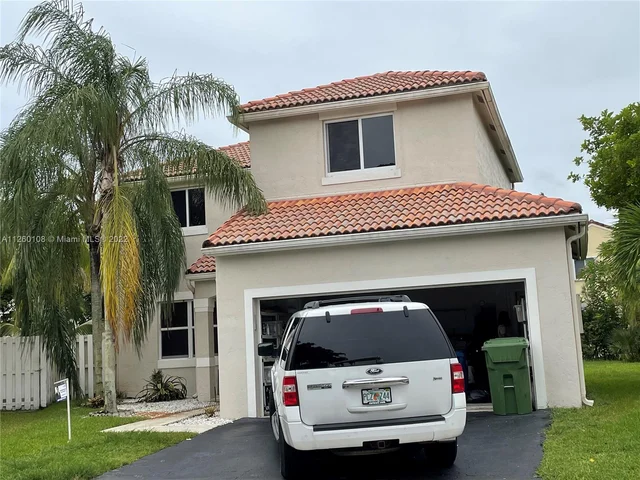 784 Chimney Rock Rd, Weston FL 33327