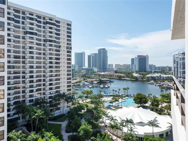 600 Three Islands Blvd # 1122, Hallandale Beach FL 33009