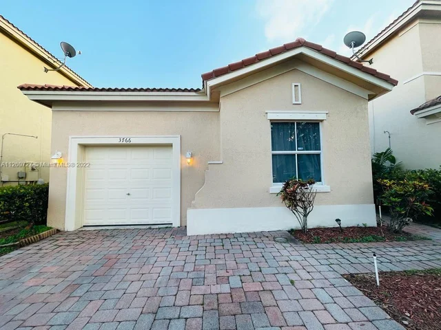 3766 NE 9th Ct, Homestead FL 33033
