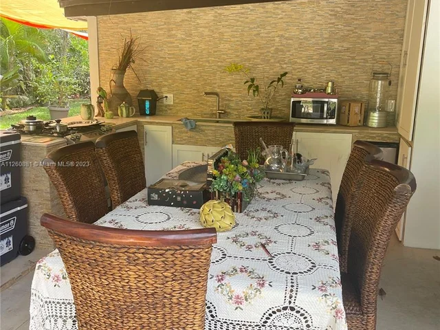 13960 Old Cutler Rd, Palmetto Bay FL 33158