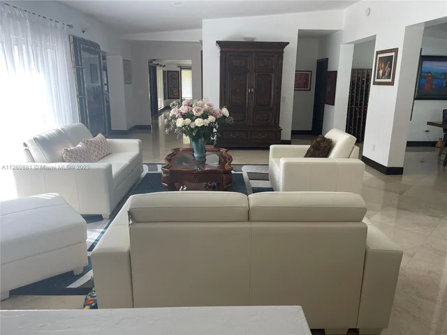 13960 Old Cutler Rd, Palmetto Bay FL 33158